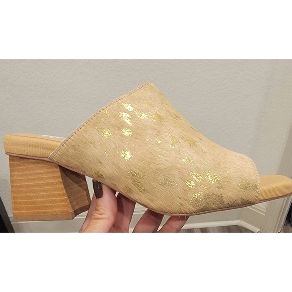 Women's Yellow Box Cataline Leather Sandals size 6.5 - Picture 9 of 10